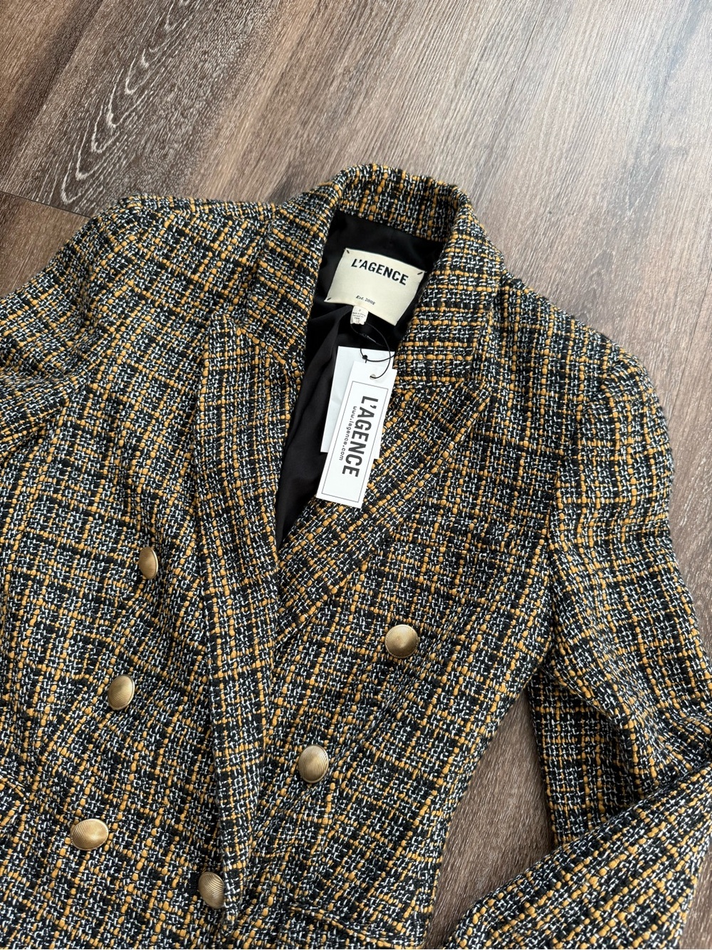 L’AGENCE Kenzie Tweed Double Breasted Blazer Size 0 NWT Chanel Style Gold Button - Picture 2 of 7